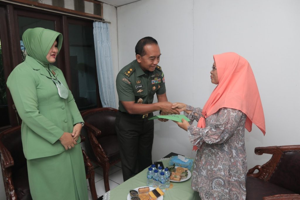 Sambut HUT ZENI TNI AD ke-77 Pusziad Mengadakan Anjangsana